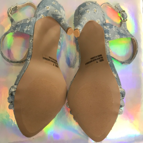 QUPID Distress Denim Ankle Strap Open Toe Heels - Picture 4 of 8